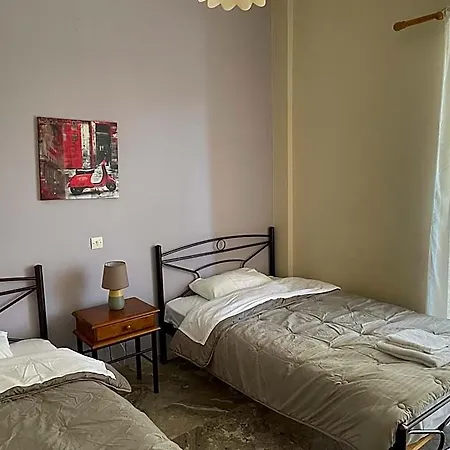 Finikas 3* Íria