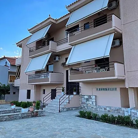 Finikas Hotel 3*