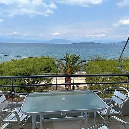 Finikas Hotel
